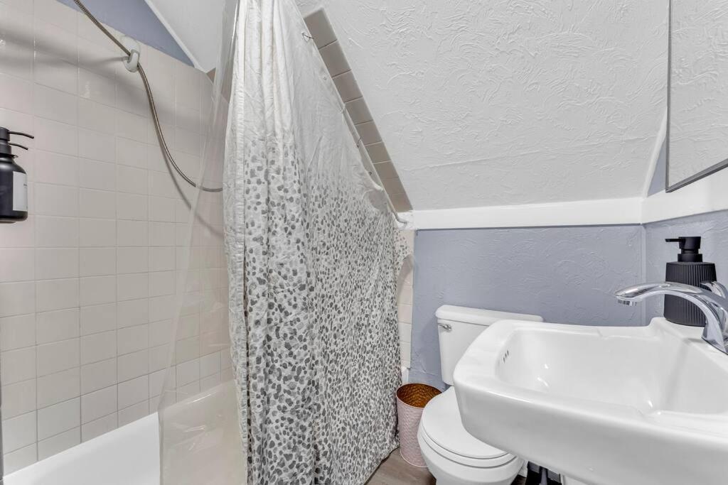Apartment Quaint 2 Bedrooms In Historic Little Italy Ambler Heights
