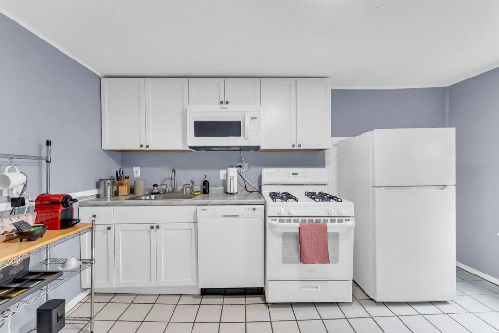 Apartment Quaint 2 Bedrooms In Historic Little Italy *