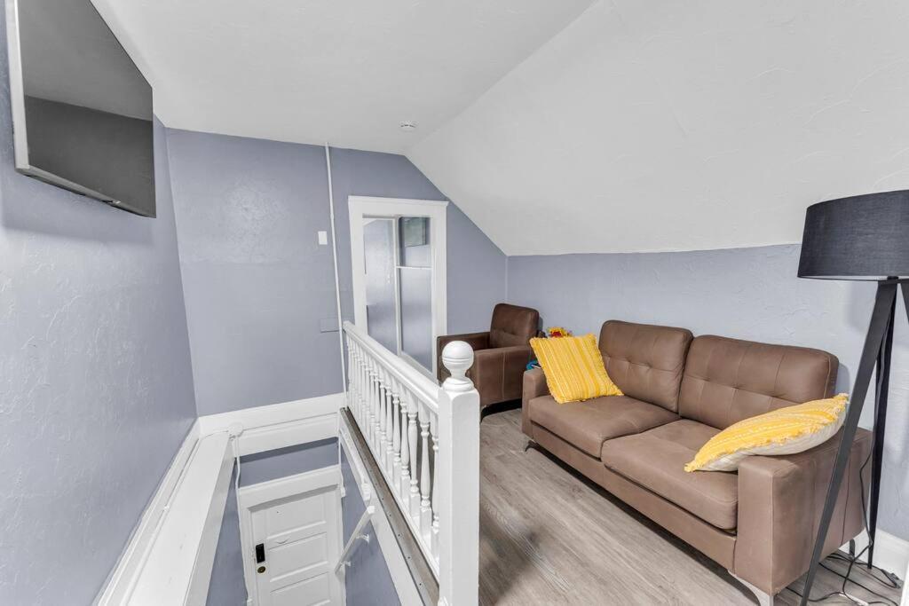 Apartment Quaint 2 Bedrooms In Historic Little Italy *