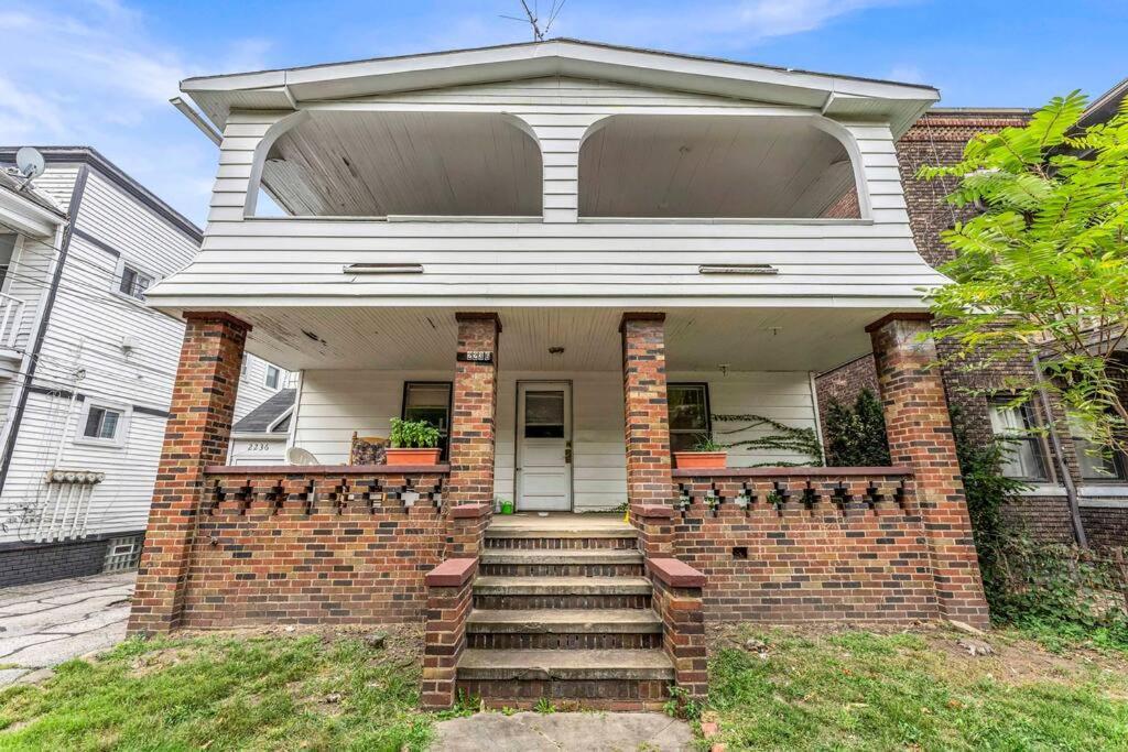 Quaint 2 Bedrooms In Historic Little Italy Ambler Heights