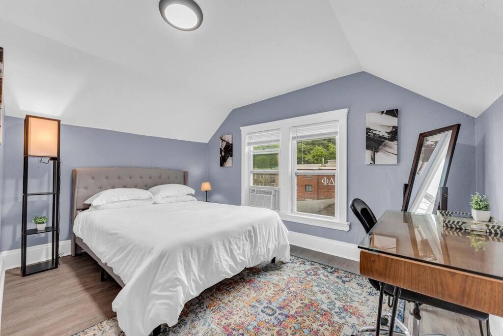 Apartment Quaint 2 Bedrooms In Historic Little Italy *